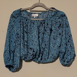GUC L'Academie Blue Floral Cropped Top